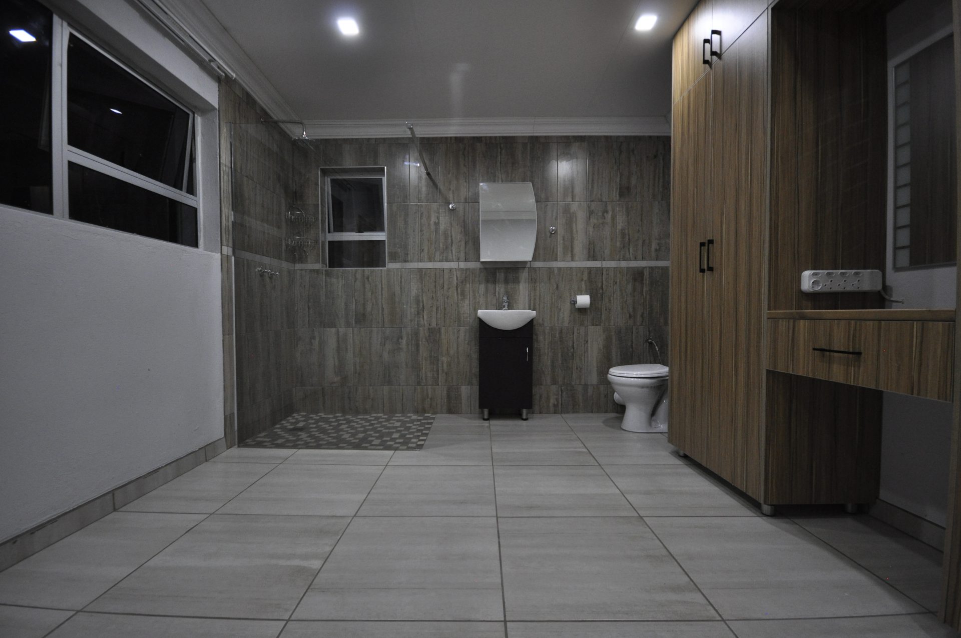 Bedroom construction Bachelor Flat with Venter Projects